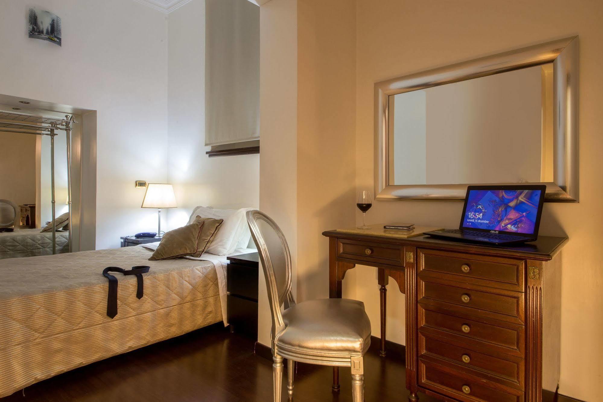 Hotel Del Corso Рим Экстерьер фото
